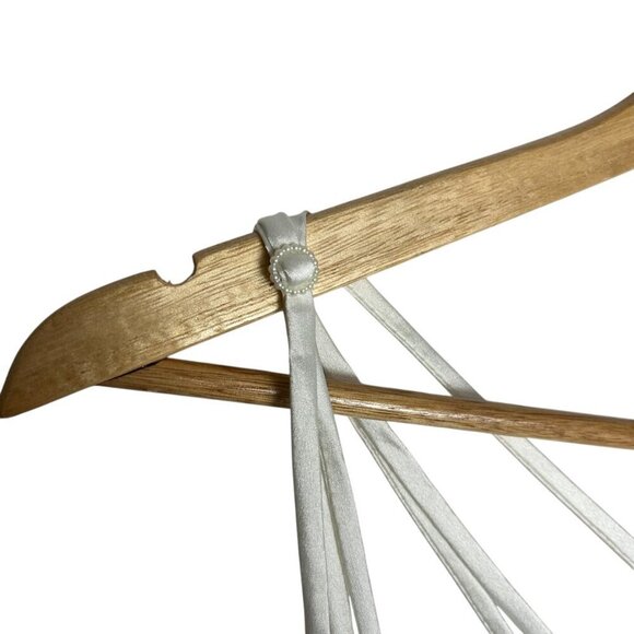 Vtg Womens‎ M Satin Lingerie Tank Top White Applique Lace Strappy Back Ethereal - Picture 4 of 8